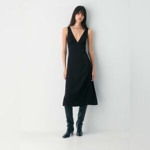 NWT Aritzia Wilfred Pavilion Satin Dress